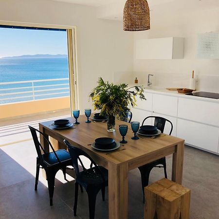 T3 Front De Mer Dernier Etage Vue Mer Petit Havre De Paix Pour Vos Vacances Emplacement Unique Vue Mer Panoramique A 180 Degres Pour Ce T3 En Face De La Plage Front De Mer Vue Sur Les Iles 5 Et Dernier Etage Avec Ascenseur ル・ラヴァンドゥー エクステリア 写真